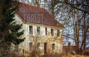 ABANDONED HOUSE